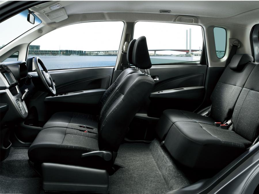  Daihatsu Move Custom 2012 года  (фото 6 из 7)
